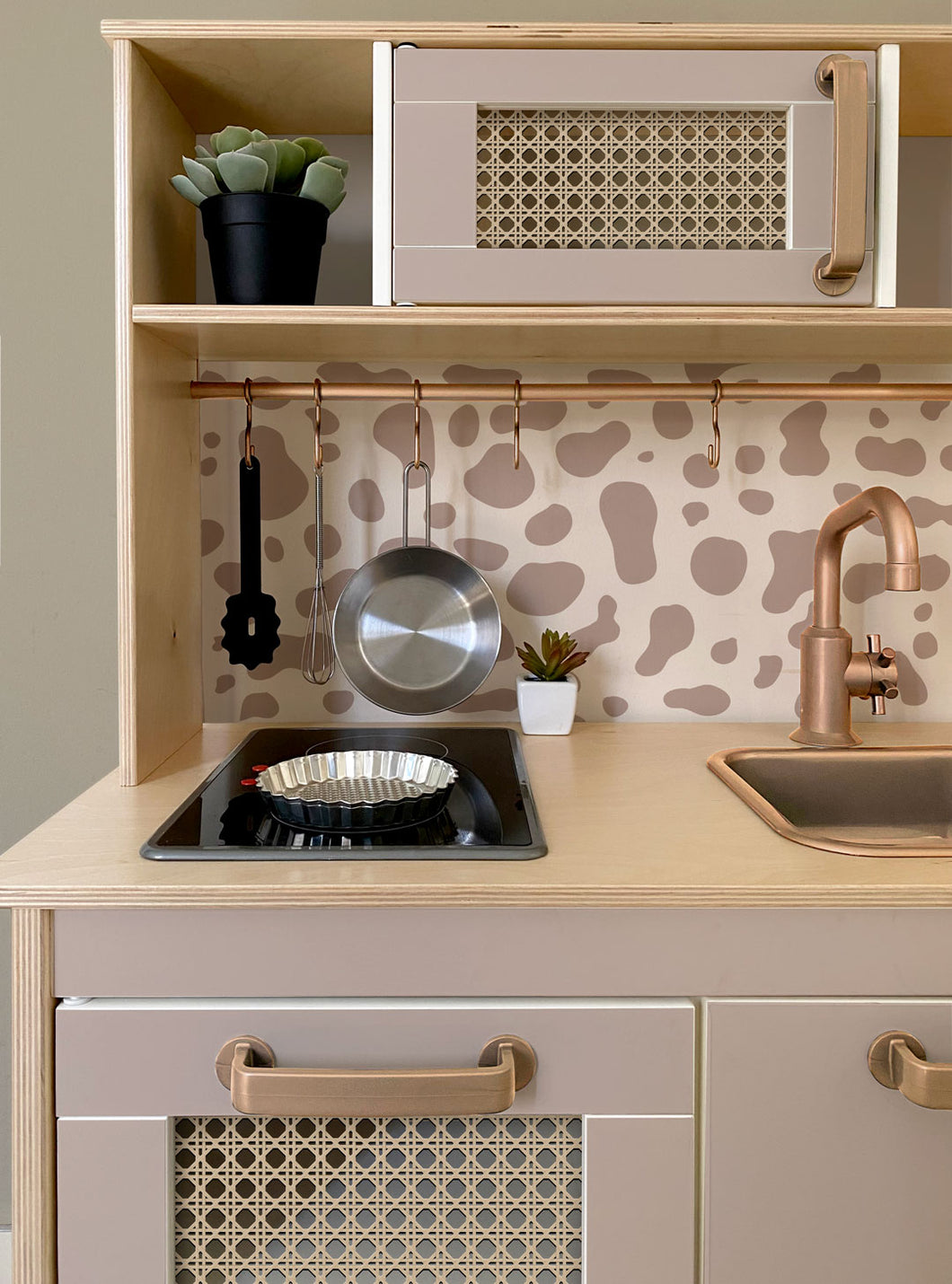 Dalmation Backsplash